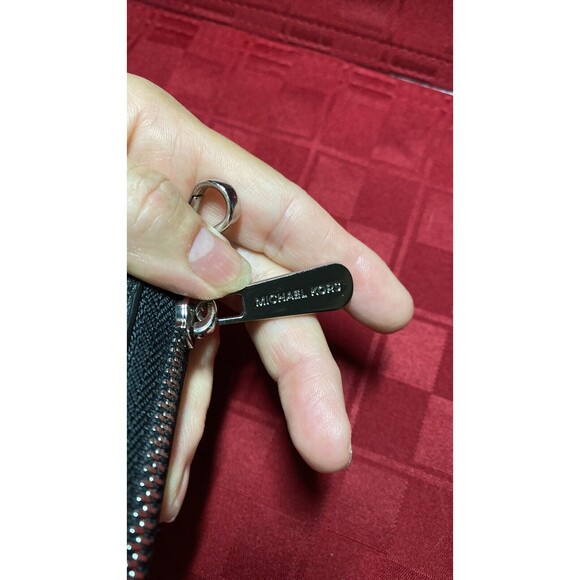 MICHAEL KORS Large Continental Wristlet Wallet Women's Wallet - Black - Picture 3 of 12